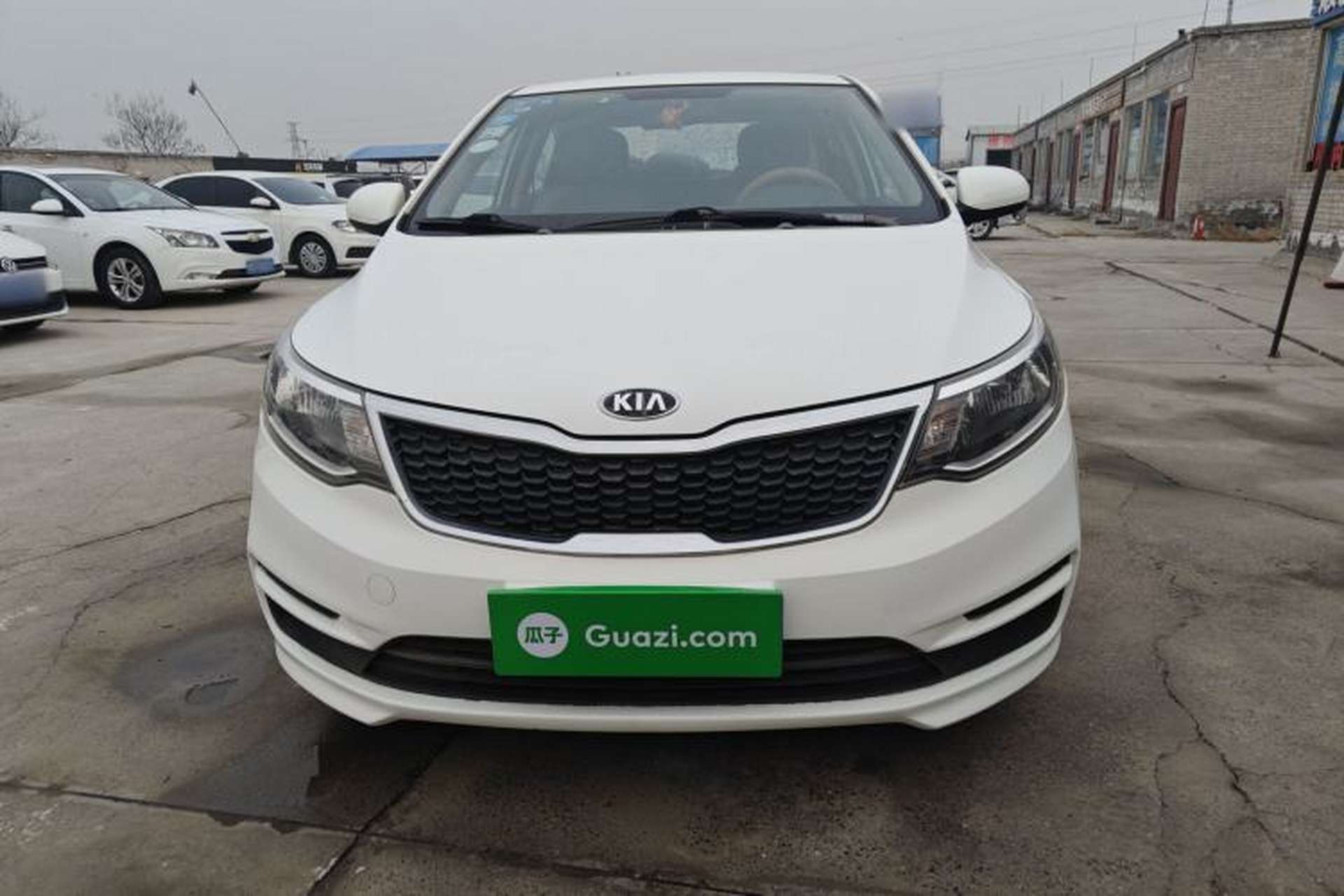 Used Kia K2 2015 Sedan 1.4L Automatic GLS Exterior 6