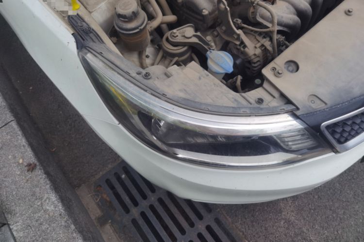 Used Kia K2 2015 Sedan 1.4L MT GLS Exterior 6