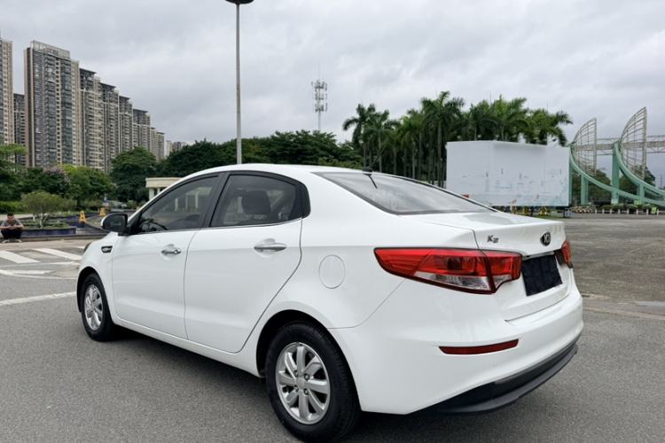 Used Kia K2 2015 Sedan 1.4L Automatic GLS Exterior 6