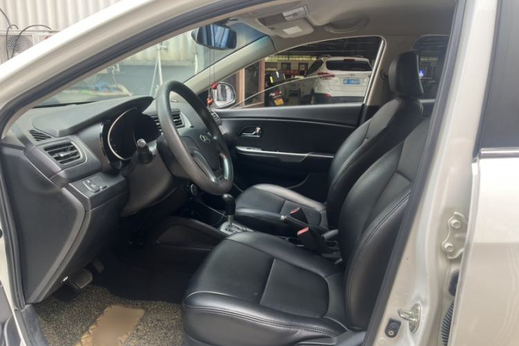 Used Kia K2 2015 Sedan 1.4L Automatic GLS Exterior 6