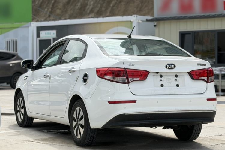 Used Kia K2 2015 Sedan 1.4L Automatic GLS Exterior 6