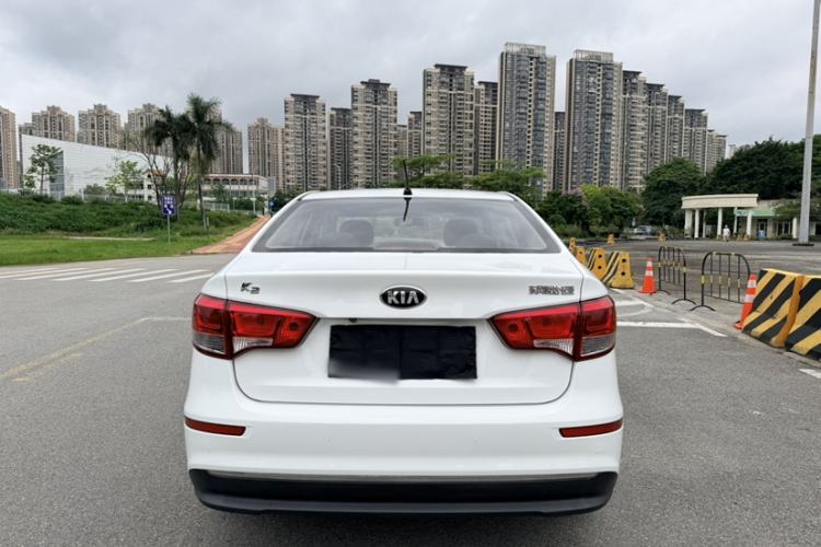 Used Kia K2 2015 Sedan 1.4L Automatic GLS Exterior 7