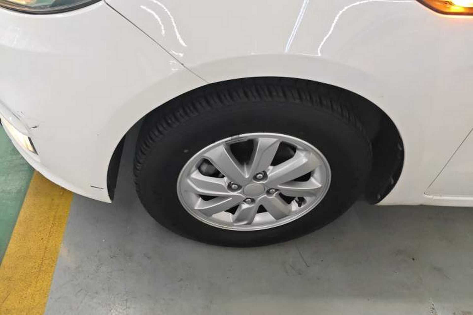 Used Kia K2 2015 Sedan 1.4L MT GLS Exterior 7
