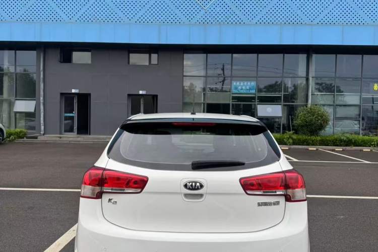 Used Kia K2 2015 Hatchback 1.4L AT GLS Cool Edition Exterior 8