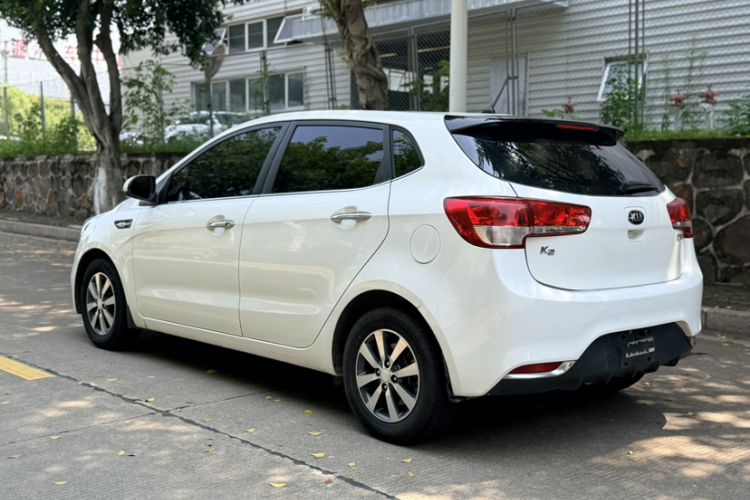 Used Kia K2 2015 Hatchback 1.4L AT GLS Cool Edition Exterior 8