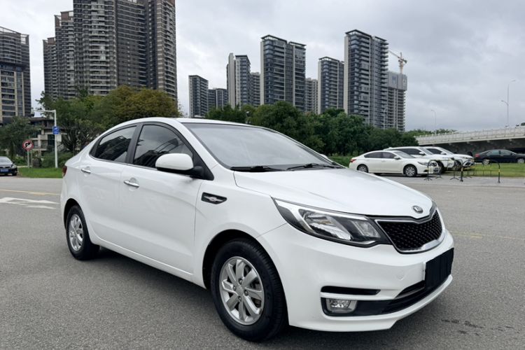 Used Kia K2 2015 Sedan 1.4L Automatic GLS Exterior 9