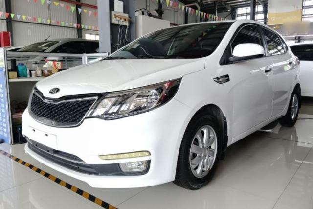 Ojetý Kia K2 2015 Hatchback 1.4L AT GLS Cool Edition