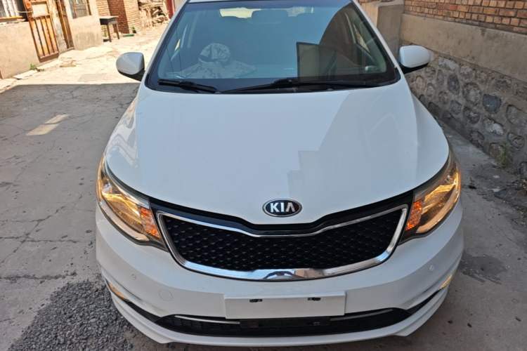 Used Kia K2 2015 Hatchback 1.4L AT GLS Cool Edition Front