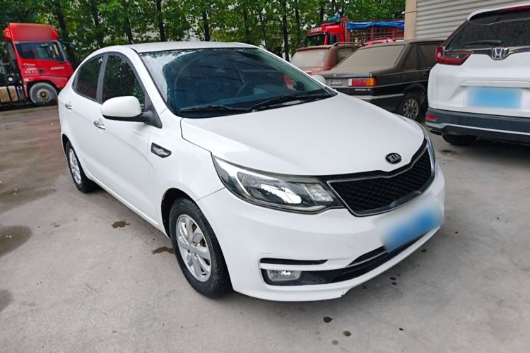 Used Kia K2 2015 Sedan 1.4L MT GLS Front Right 45 Deg