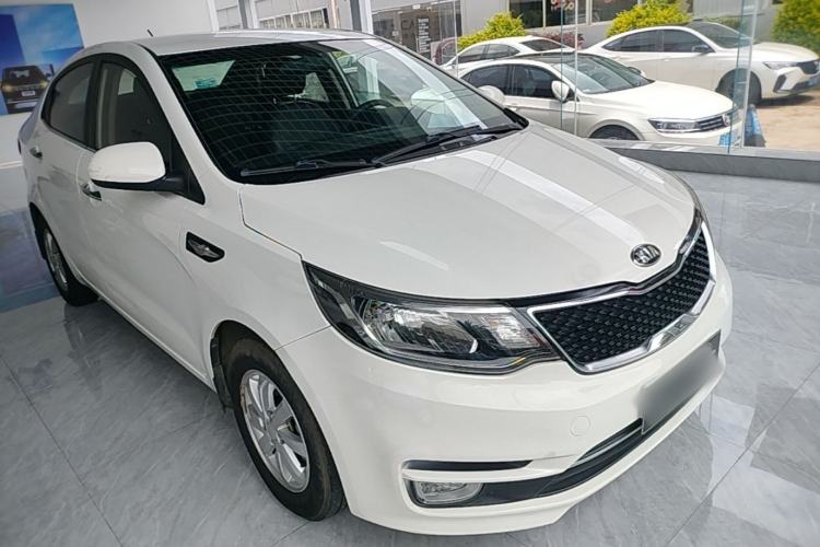 Used Kia K2 2015 Sedan 1.4L Automatic GLS Front Right 45 Deg