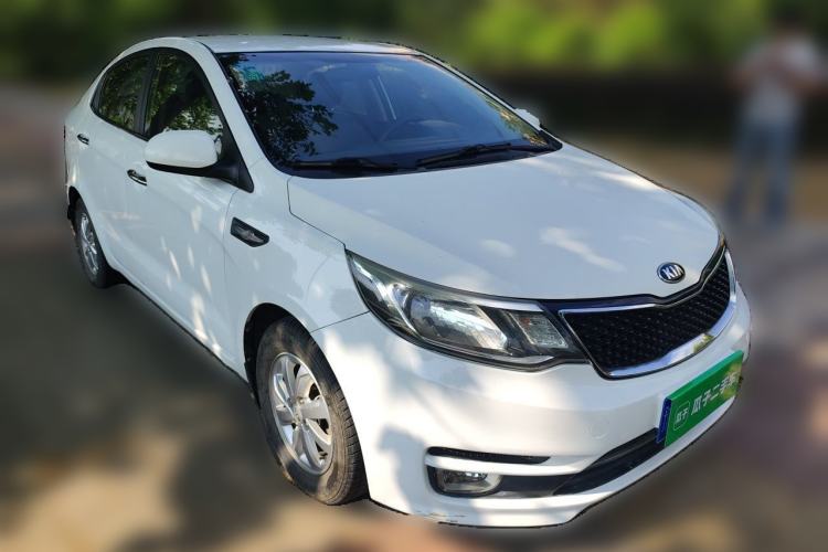 Used Kia K2 2015 Sedan 1.4L MT GLS Front Right 45 Deg