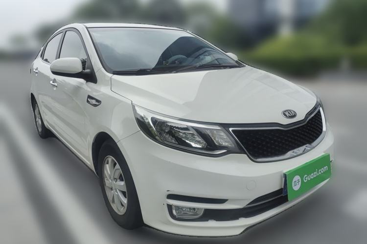 Used Kia K2 2015 Sedan 1.4L Automatic GLS Front Right 45 Deg