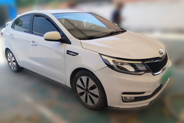 Used Kia K2 2015 Sedan 1.4L MT GLS Front Right 45 Deg