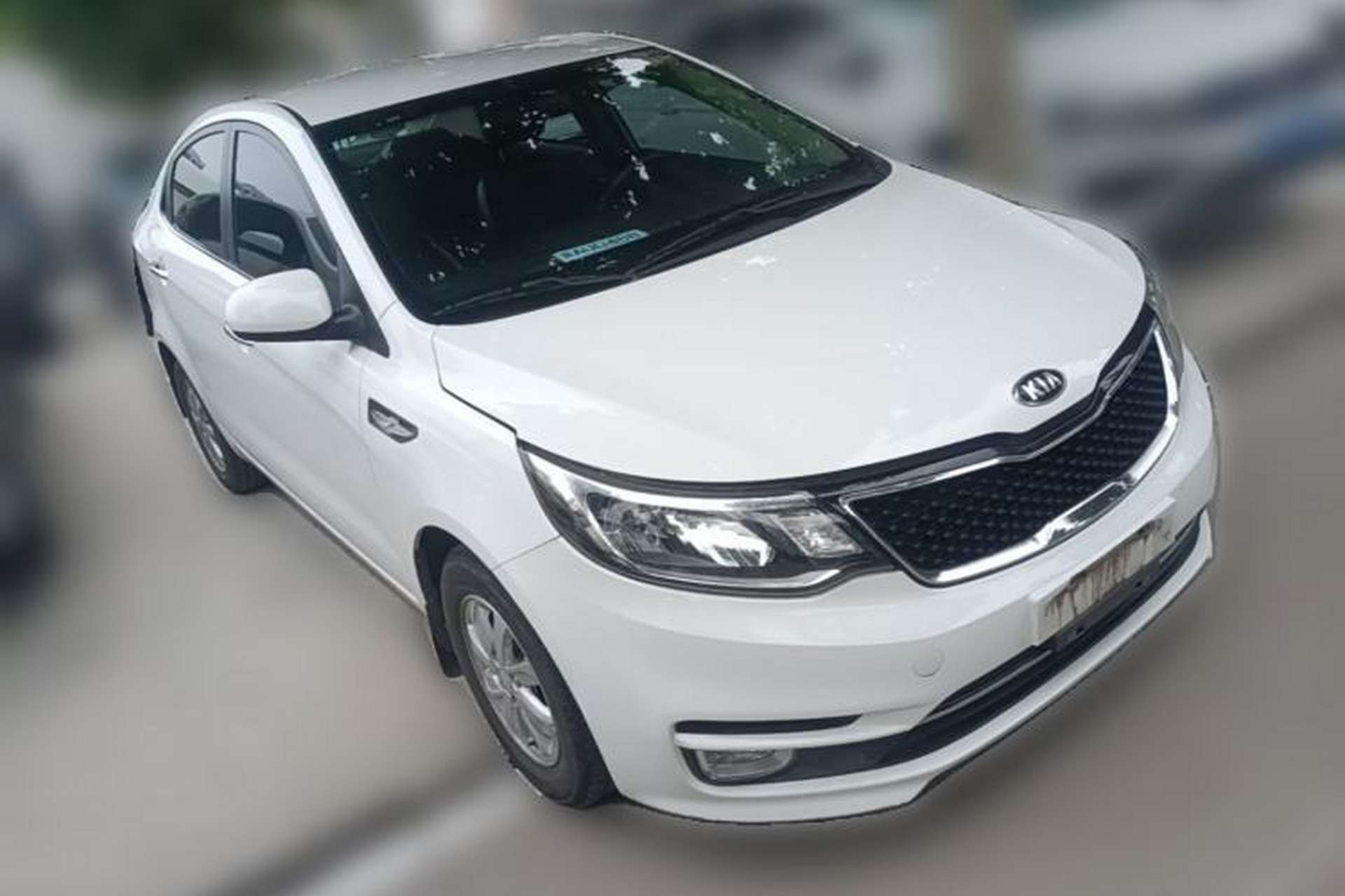 Used Kia K2 2015 Sedan 1.4L MT GLS Front Right 45 Deg