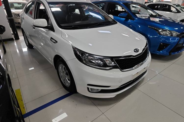 Used Kia K2 2015 Sedan 1.4L Automatic GLS Front Right 45 Deg