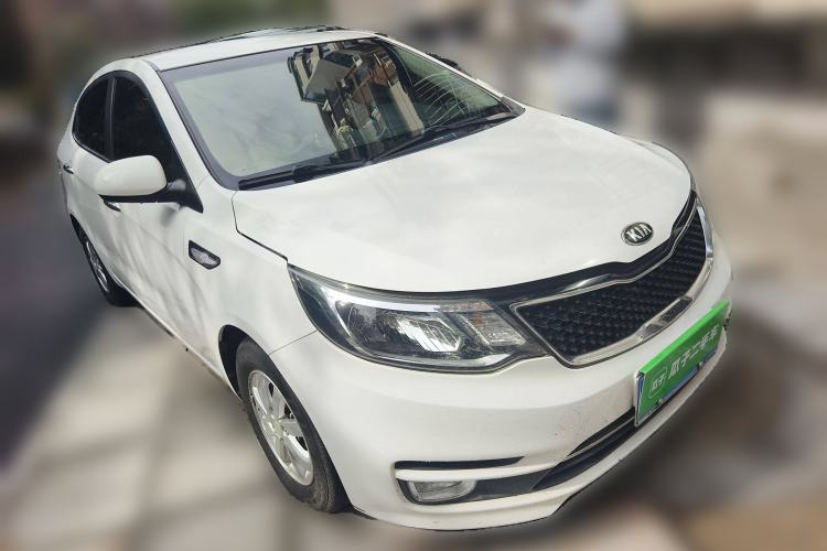 Used Kia K2 2015 Sedan 1.4L Automatic GLS Front Right 45 Deg