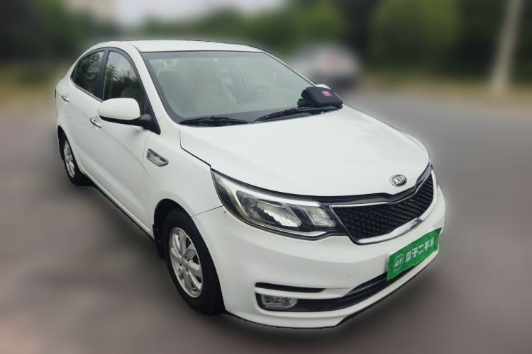 Used Kia K2 2015 Sedan 1.4L MT GLS Front Right 45 Deg