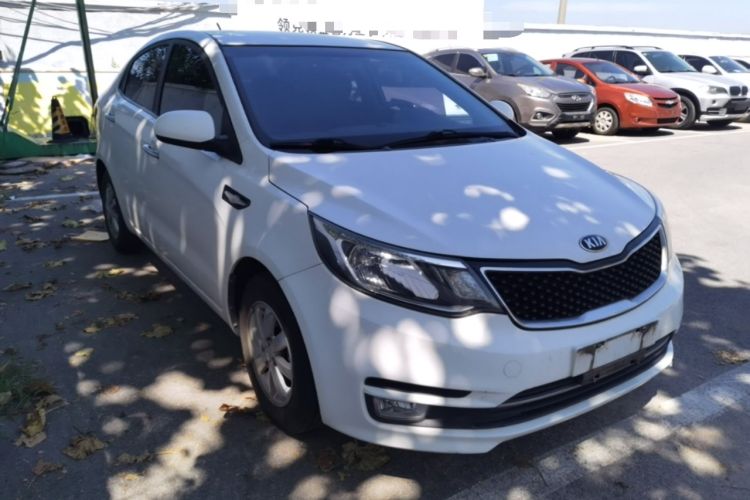 Used Kia K2 2015 Sedan 1.4L MT GLS Front Right 45 Deg