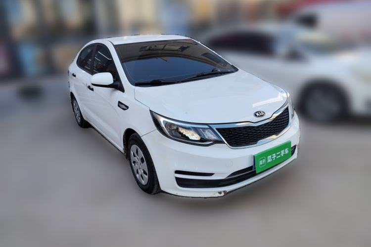 Used Kia K2 2015 Sedan 1.4L Automatic GLS Front Right 45 Deg