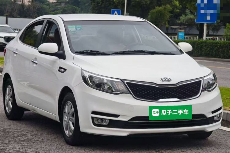 Used Kia K2 2015 Sedan 1.4L Automatic GLS Front Right 45 Deg
