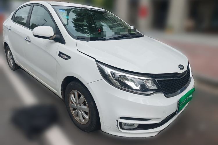 Used Kia K2 2015 Sedan 1.4L MT GLS Front Right 45 Deg