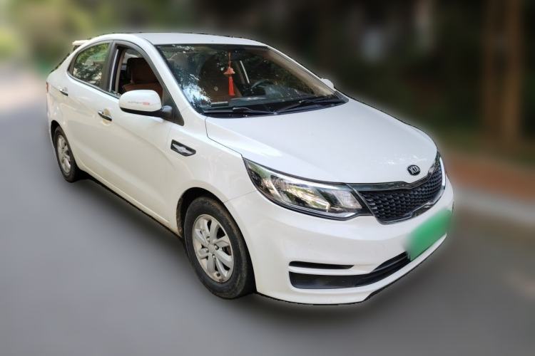 Used Kia K2 2015 Sedan 1.4L Automatic GLS Front Right 45 Deg