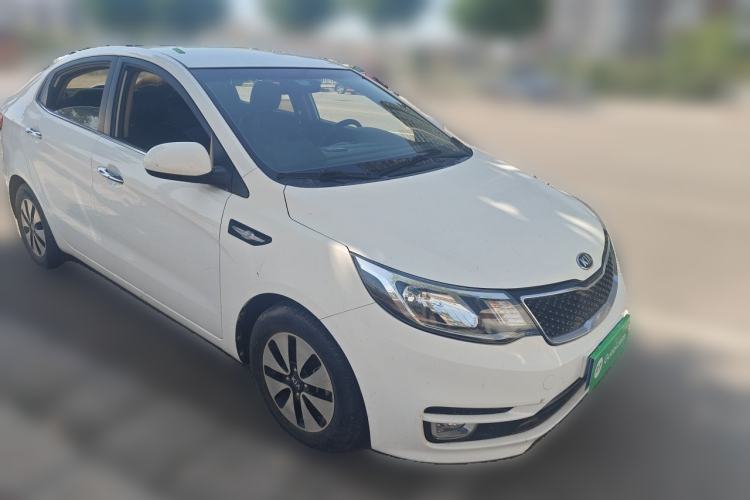 Used Kia K2 2015 Sedan 1.4L MT GLS Front Right 45 Deg