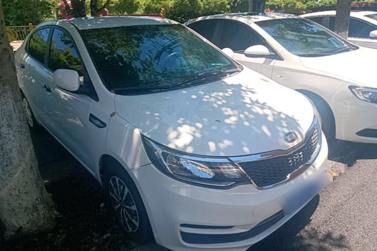 Used Kia K2 2015 Sedan 1.4L Automatic GLS Front Right 45 Deg
