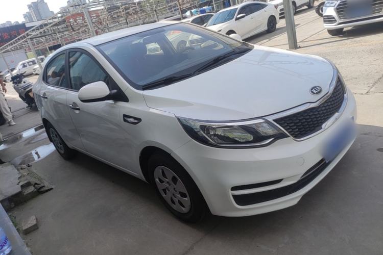 Used Kia K2 2015 Sedan 1.4L Automatic GLS Front Right 45 Deg