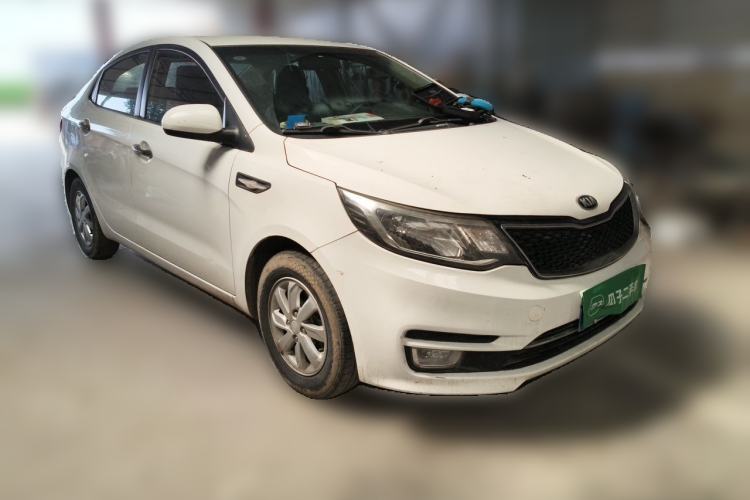 Used Kia K2 2015 Sedan 1.4L MT GLS Front Right 45 Deg