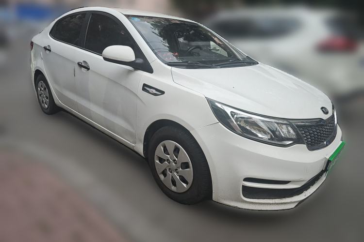 Used Kia K2 2015 Sedan 1.4L Automatic GLS Front Right 45 Deg