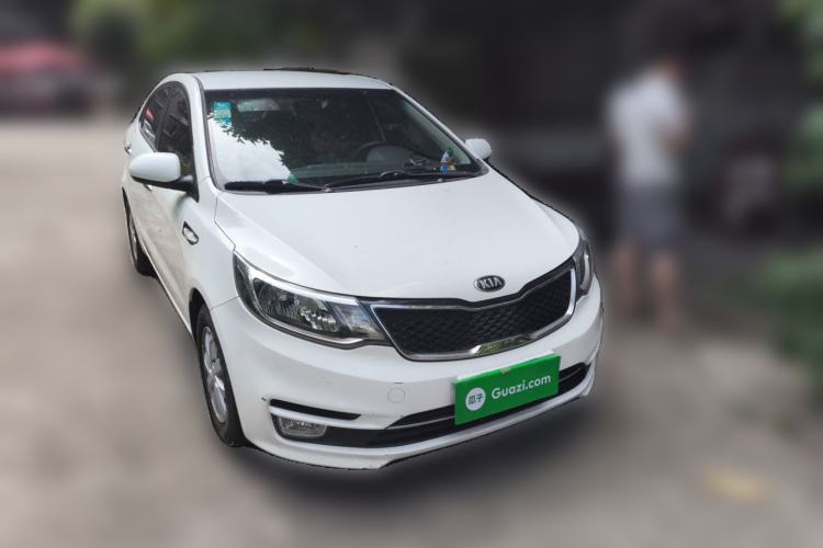 Used Kia K2 2015 Sedan 1.4L Automatic GLS Front Right 45 Deg