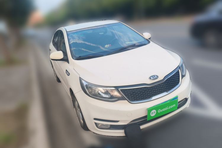 Used Kia K2 2015 Sedan 1.4L MT GLS Front Right 45 Deg