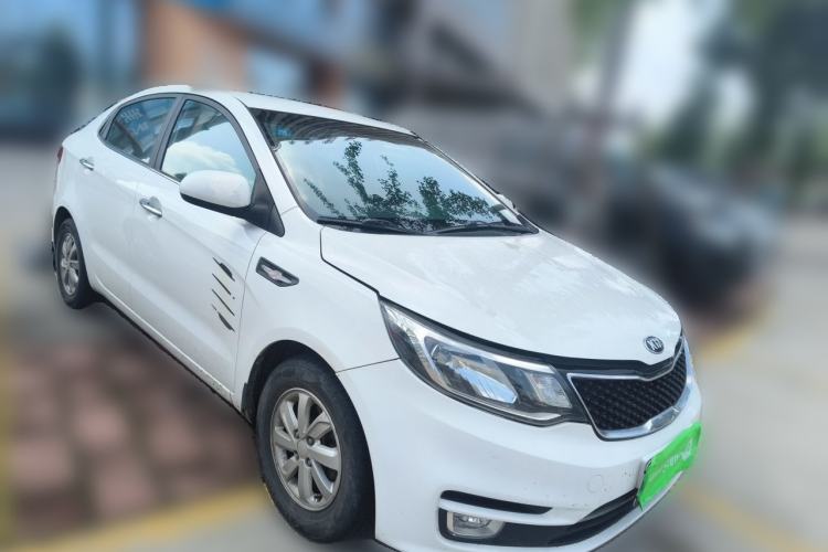 Used Kia K2 2015 Sedan 1.4L MT GLS Front Right 45 Deg