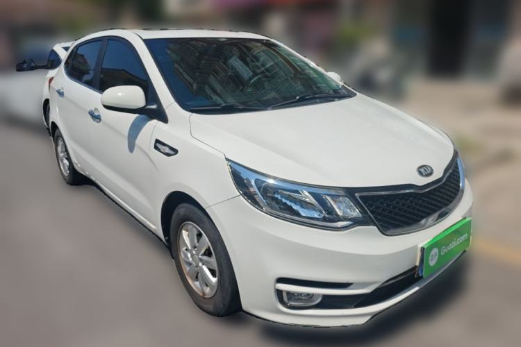 Used Kia K2 2015 Hatchback 1.4L AT GLS Cool Edition Front Right 45 Deg