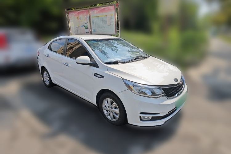 Used Kia K2 2015 Sedan 1.4L Automatic GLS Front Right 45 Deg