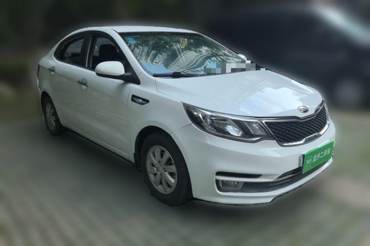 Used Kia K2 2015 Sedan 1.4L MT GLS Front Right 45 Deg