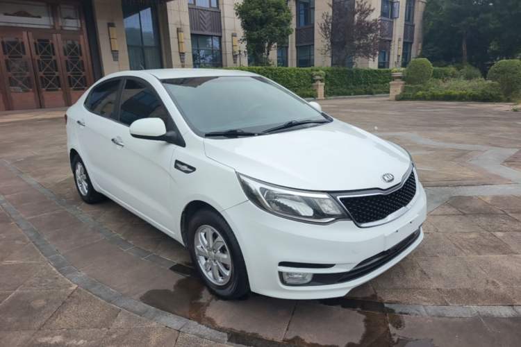 Used Kia K2 2015 Sedan 1.4L Automatic GLS Front Right 45 Deg