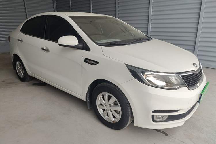 Used Kia K2 2015 Sedan 1.4L Automatic GLS Front Right 45 Deg