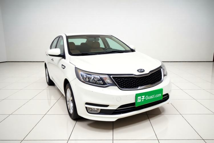 Used Kia K2 2015 Sedan 1.4L MT GLS Front Right 45 Deg