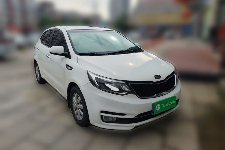 Used Kia K2 2015 Hatchback 1.4L MT GLS Cool Edition Front Right 45 Deg