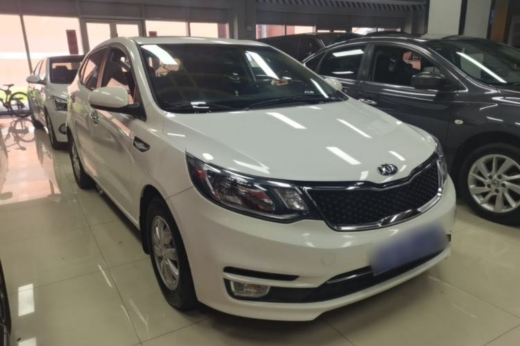 Used Kia K2 2015 Hatchback 1.4L AT GLS Cool Edition Front Right 45 Deg