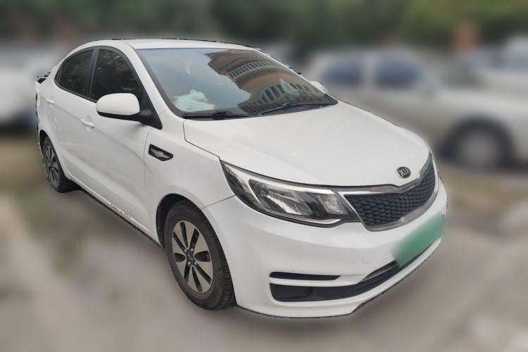 Used Kia K2 2015 Sedan 1.4L Automatic GLS Front Right 45 Deg