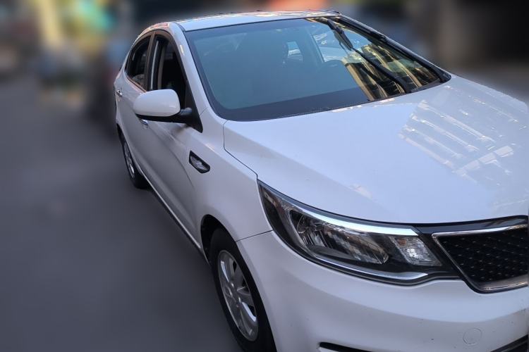 Used Kia K2 2015 Sedan 1.4L MT GLS Front Right 45 Deg