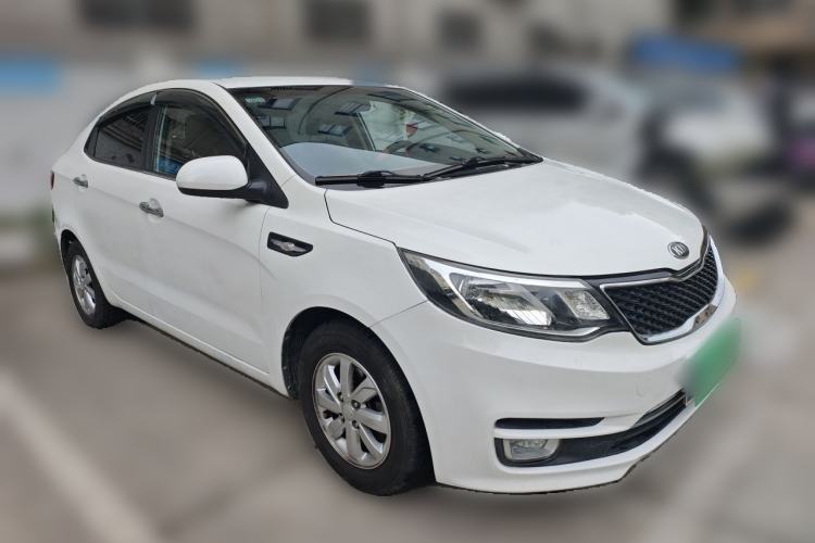 Used Kia K2 2015 Sedan 1.4L MT GLS Front Right 45 Deg