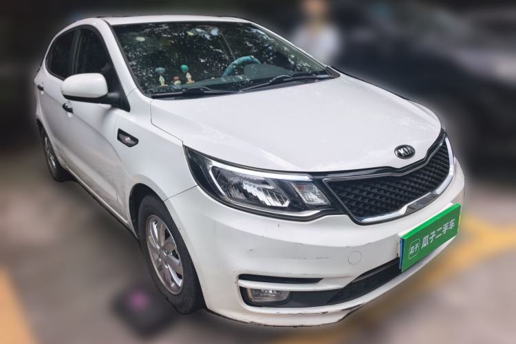 Used Kia K2 2015 Hatchback 1.4L AT GLS Cool Edition Front Right 45 Deg