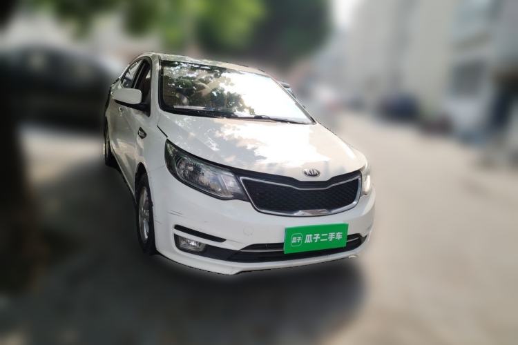 Used Kia K2 2015 Sedan 1.4L MT GLS Front Right 45 Deg