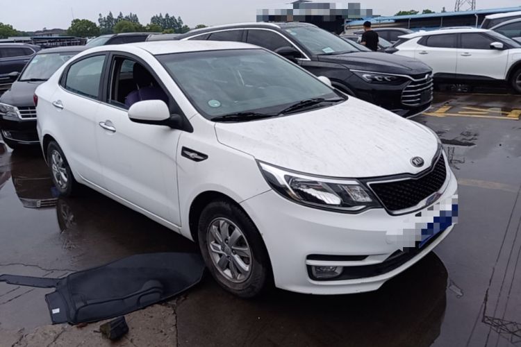 Used Kia K2 2015 Sedan 1.4L MT GLS Front Right 45 Deg