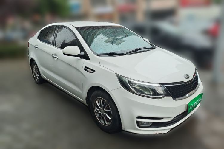 Used Kia K2 2015 Sedan 1.4L Automatic GLS Front Right 45 Deg