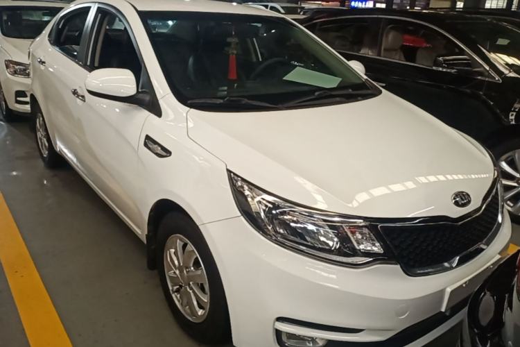 Used Kia K2 2015 Sedan 1.4L Automatic GLS Front Right 45 Deg